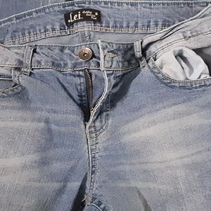 L.e.i Size 13 reg stretch jeans